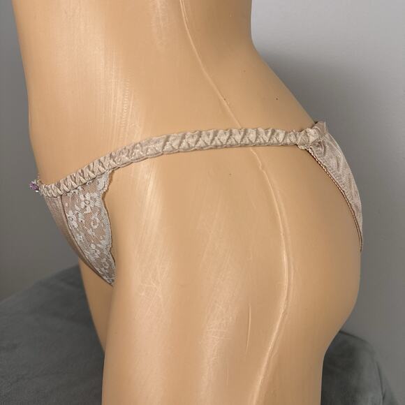 Vintage Saks Fifth Avenue Kayser String Bikini Panty Size 4 Beige Lace Nylon USA - Picture 6 of 13